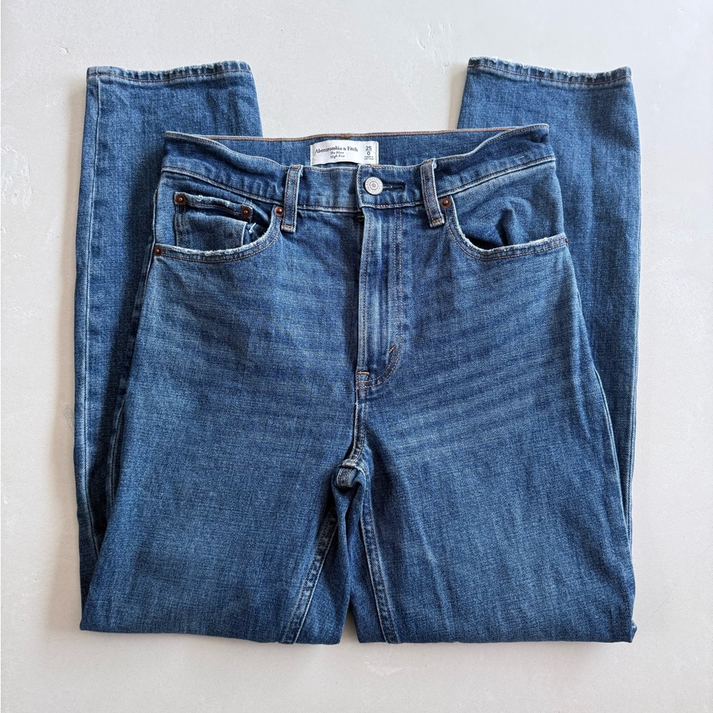 Abercrombie Distressed Mom High Rise Jeans 25